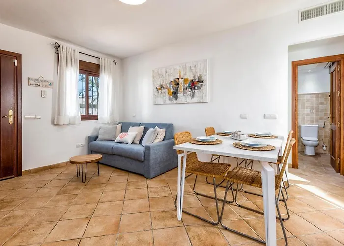 Gorgeous Home In Marbella With Kitchen